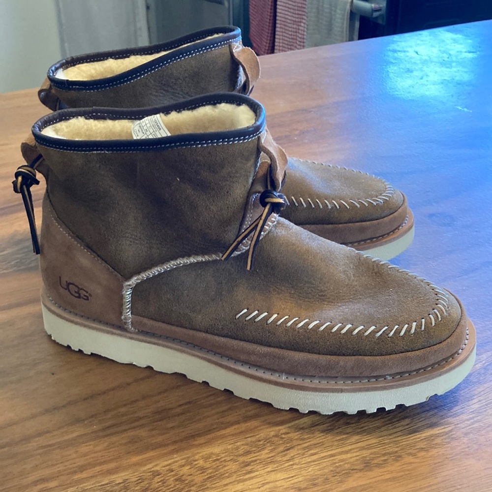 Ugg Campfire Bomber Pull-On Boot